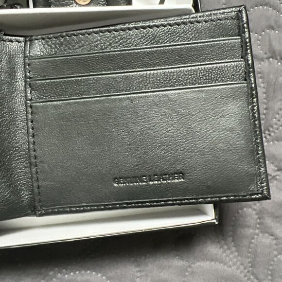 True Religion RFID Marcus Slim Bifold Wallet & Key Clasp Gift Set Limited NWT - Picture 5 of 13